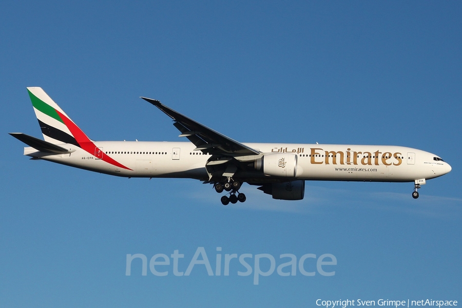 Emirates Boeing 777-31H(ER) (A6-EPH) | Photo 115659