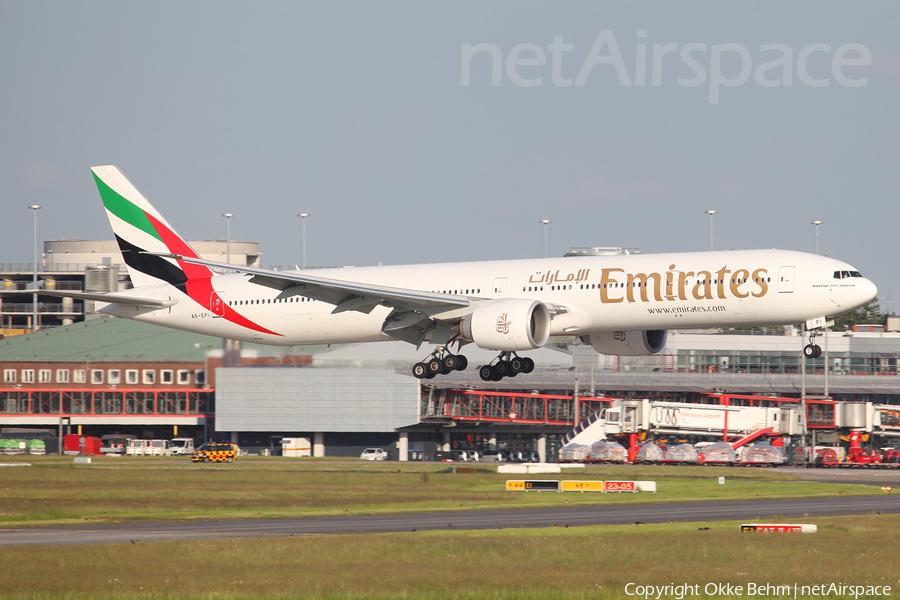 Emirates Boeing 777-31H(ER) (A6-EPI) | Photo 168309