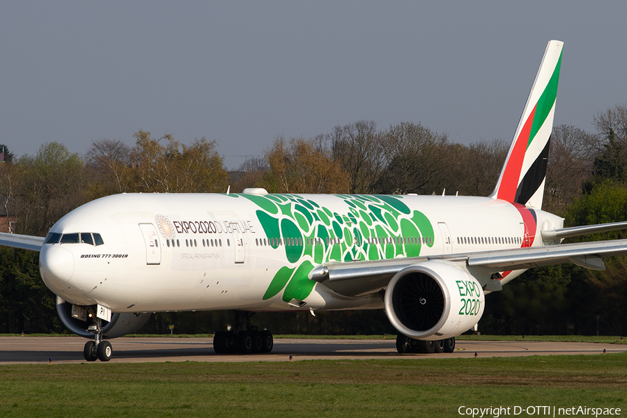 Emirates Boeing 777-31H(ER) (A6-EPI) | Photo 310617