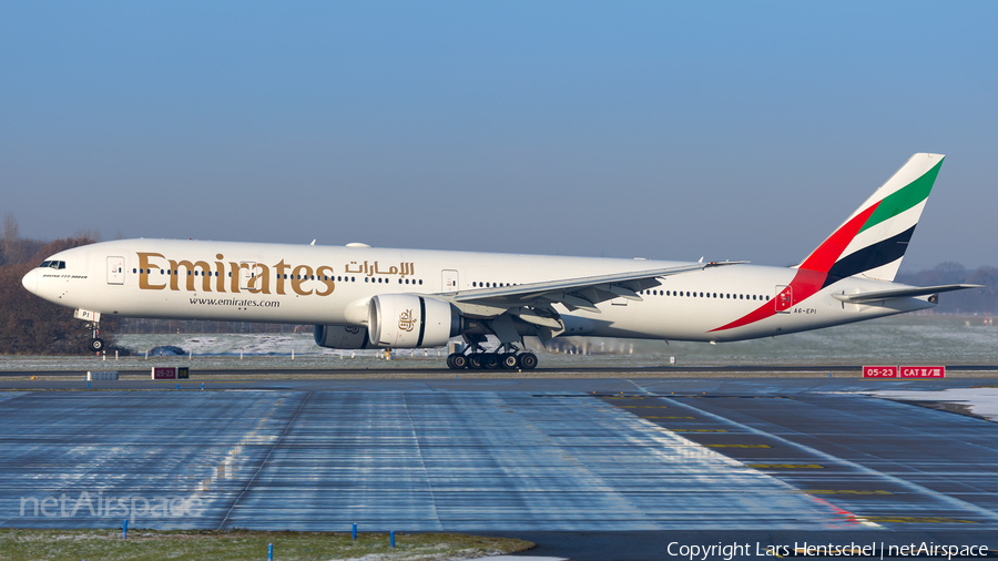 Emirates Boeing 777-31H(ER) (A6-EPI) | Photo 540275