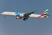 Emirates Boeing 777-31H(ER) (A6-EPK) at  Dubai - International, United Arab Emirates