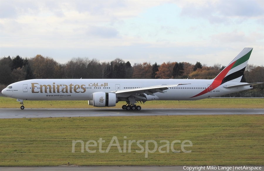 Emirates Boeing 777-31H(ER) (A6-EPK) | Photo 146533