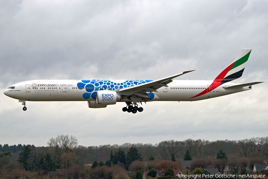 Emirates Boeing 777-31H(ER) (A6-EPK) | Photo 216225