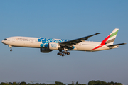 Emirates Boeing 777-31H(ER) (A6-EPK) at  Hamburg - Fuhlsbuettel (Helmut Schmidt), Germany