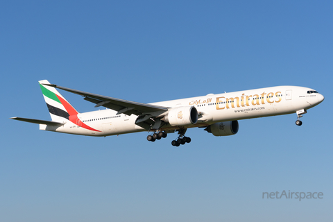 Emirates Boeing 777-31H(ER) (A6-EPL) at  Amsterdam - Schiphol, Netherlands