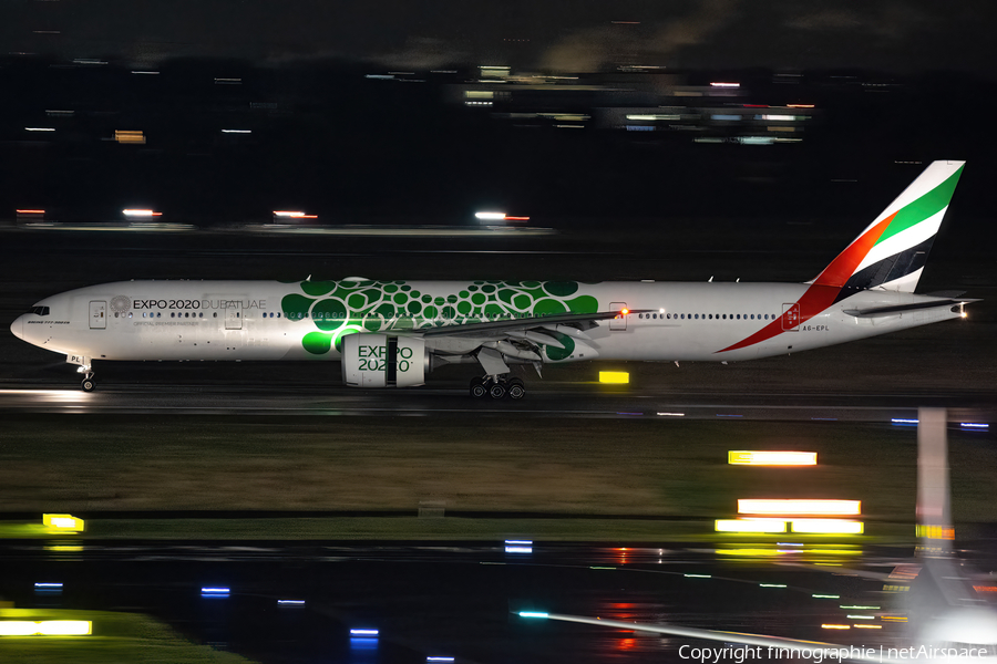 Emirates Boeing 777-31H(ER) (A6-EPL) | Photo 490312
