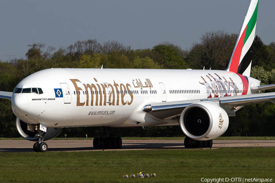 Emirates Boeing 777-31H(ER) (A6-EPL) | Photo 554692