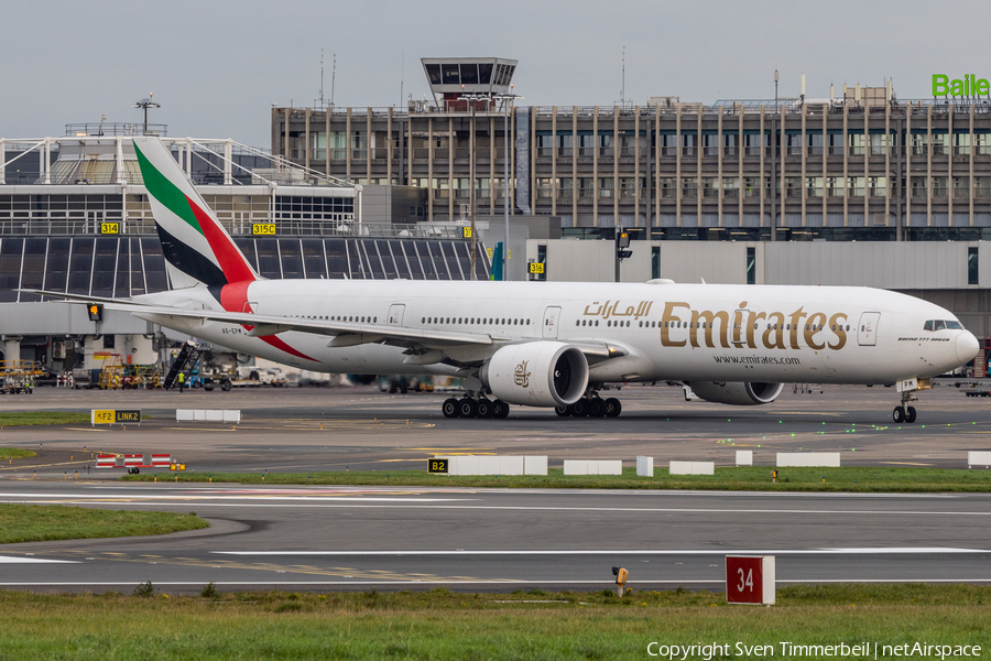 Emirates Boeing 777-31H(ER) (A6-EPM) | Photo 538737