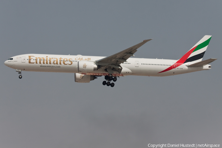 Emirates Boeing 777-31H(ER) (A6-EPM) | Photo 416069