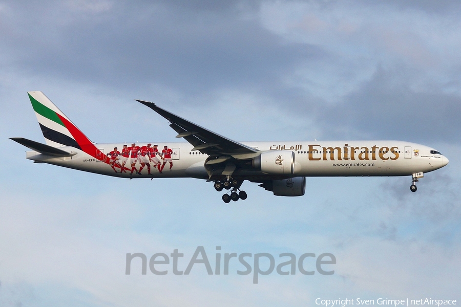 Emirates Boeing 777-31H(ER) (A6-EPM) | Photo 164632