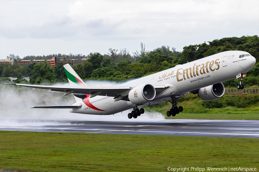 Emirates Boeing 777-31H(ER) (A6-EPM) | Photo 367672