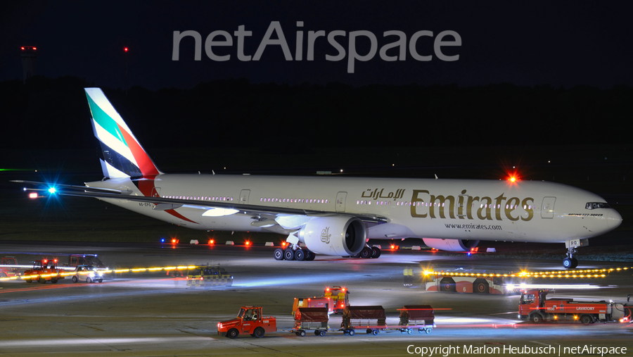 Emirates Boeing 777-31H(ER) (A6-EPO) | Photo 124407