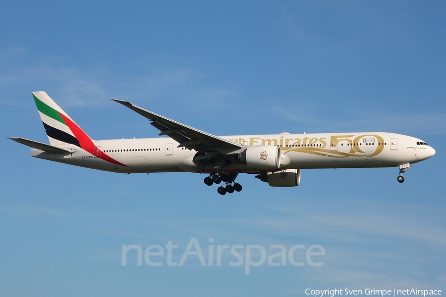 Emirates Boeing 777-31H(ER) (A6-EPO) | Photo 478726