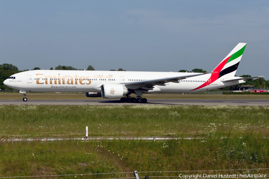 Emirates Boeing 777-31H(ER) (A6-EPP) | Photo 479178