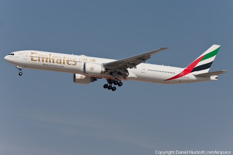 Emirates Boeing 777-31H(ER) (A6-EPQ) | Photo 416179