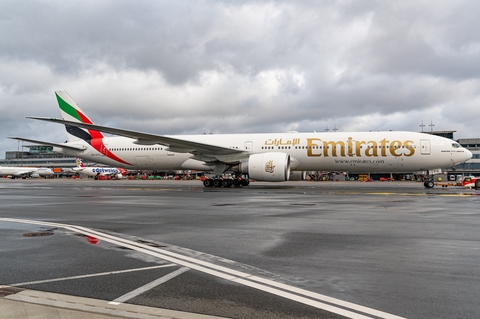 Emirates Boeing 777-31H(ER) (A6-EPQ) at  Hamburg - Fuhlsbuettel (Helmut Schmidt), Germany