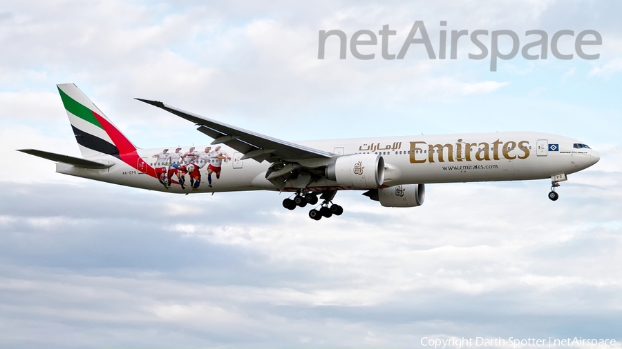 Emirates Boeing 777-31H(ER) (A6-EPS) | Photo 167261