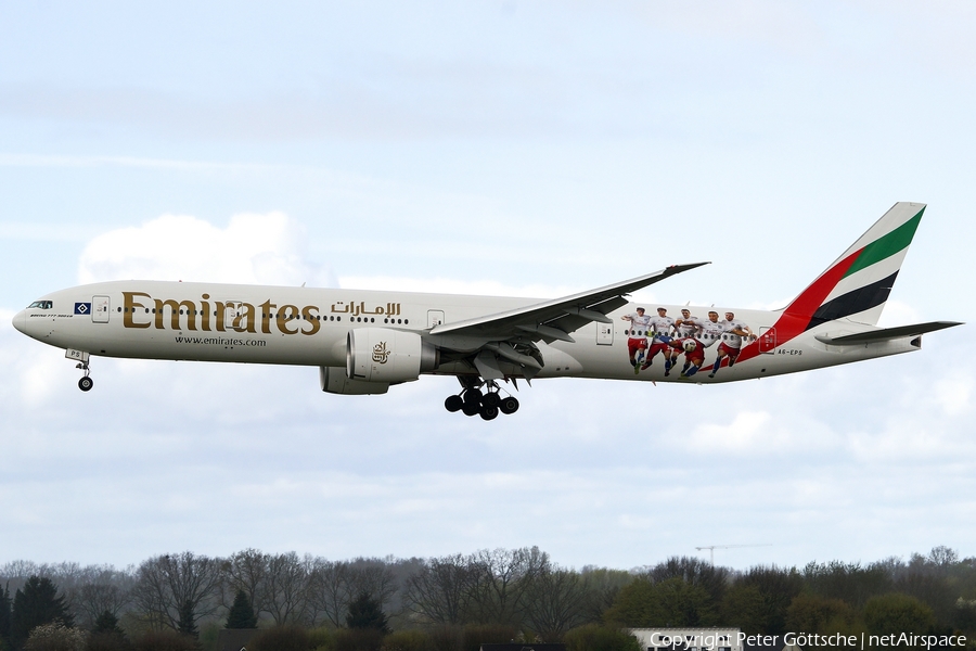 Emirates Boeing 777-31H(ER) (A6-EPS) | Photo 155157