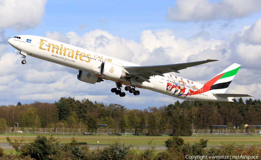 Emirates Boeing 777-31H(ER) (A6-EPS) | Photo 155212