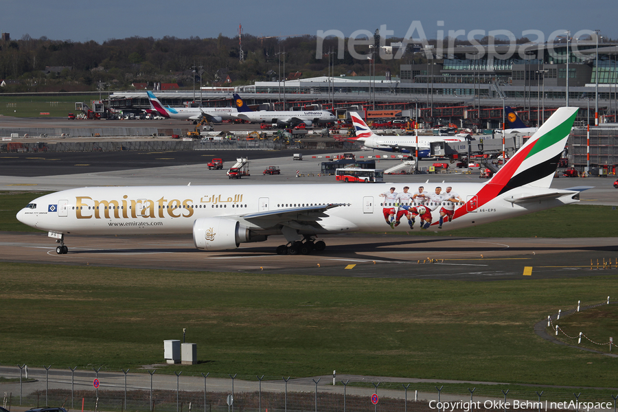 Emirates Boeing 777-31H(ER) (A6-EPS) | Photo 157909