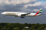 Emirates Boeing 777-31H(ER) (A6-EPS) at  Hamburg - Fuhlsbuettel (Helmut Schmidt), Germany