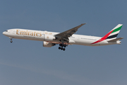 Emirates Boeing 777-31H(ER) (A6-EPT) at  Dubai - International, United Arab Emirates