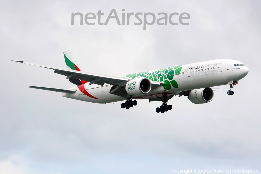 Emirates Boeing 777-31H(ER) (A6-EPU) | Photo 365805