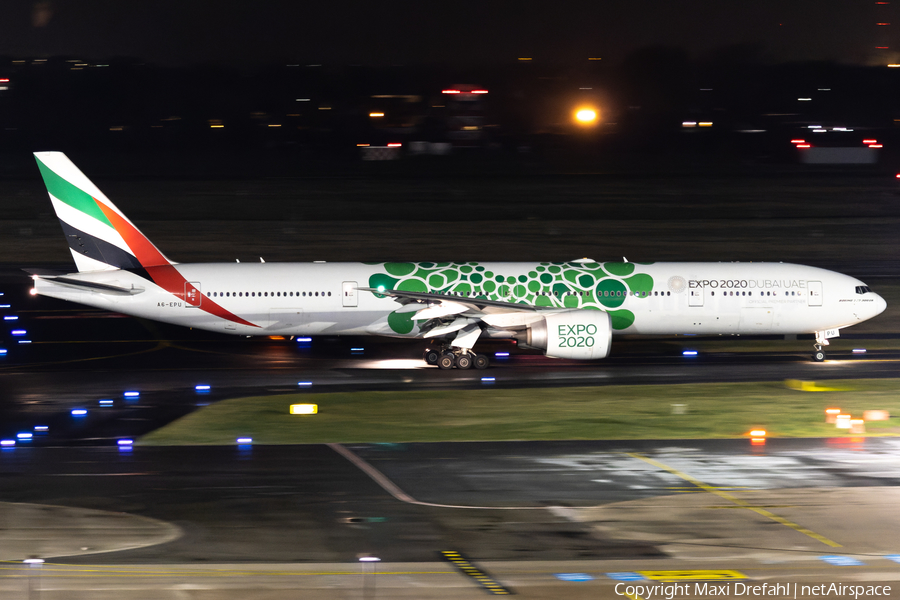 Emirates Boeing 777-31H(ER) (A6-EPU) | Photo 490791