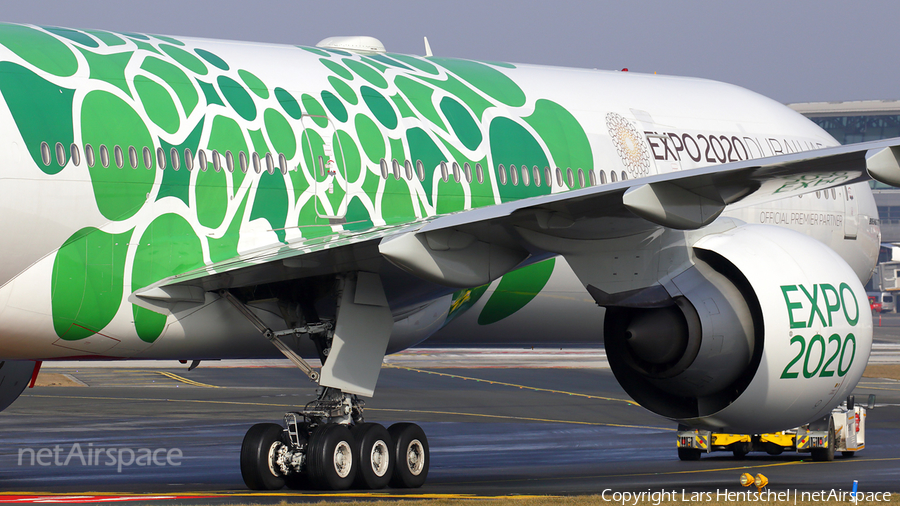 Emirates Boeing 777-31H(ER) (A6-EPU) | Photo 225563