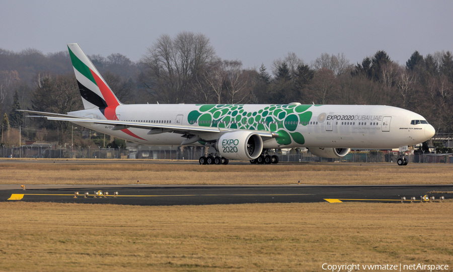 Emirates Boeing 777-31H(ER) (A6-EPU) | Photo 225788