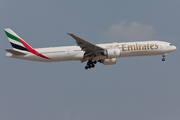 Emirates Boeing 777-31H(ER) (A6-EPV) at  Dubai - International, United Arab Emirates