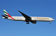 Emirates Boeing 777-31H(ER) (A6-EPW) at  Dallas/Ft. Worth - International, United States