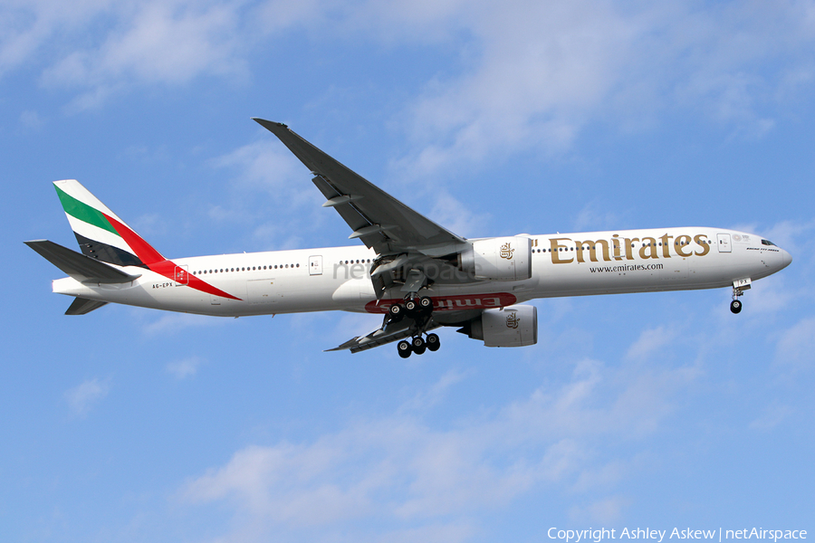 Emirates Boeing 777-31H(ER) (A6-EPX) | Photo 212386
