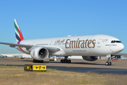 Emirates Boeing 777-31H(ER) (A6-EQB) at  Dallas/Ft. Worth - International, United States