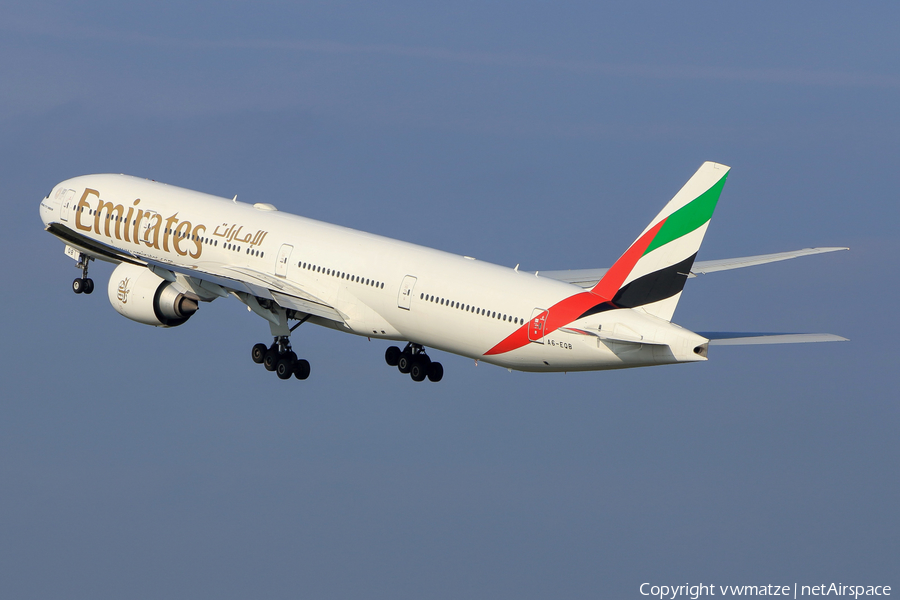 Emirates Boeing 777-31H(ER) (A6-EQB) | Photo 307874