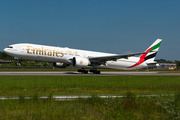 Emirates Boeing 777-31H(ER) (A6-EQC) at  Hamburg - Fuhlsbuettel (Helmut Schmidt), Germany