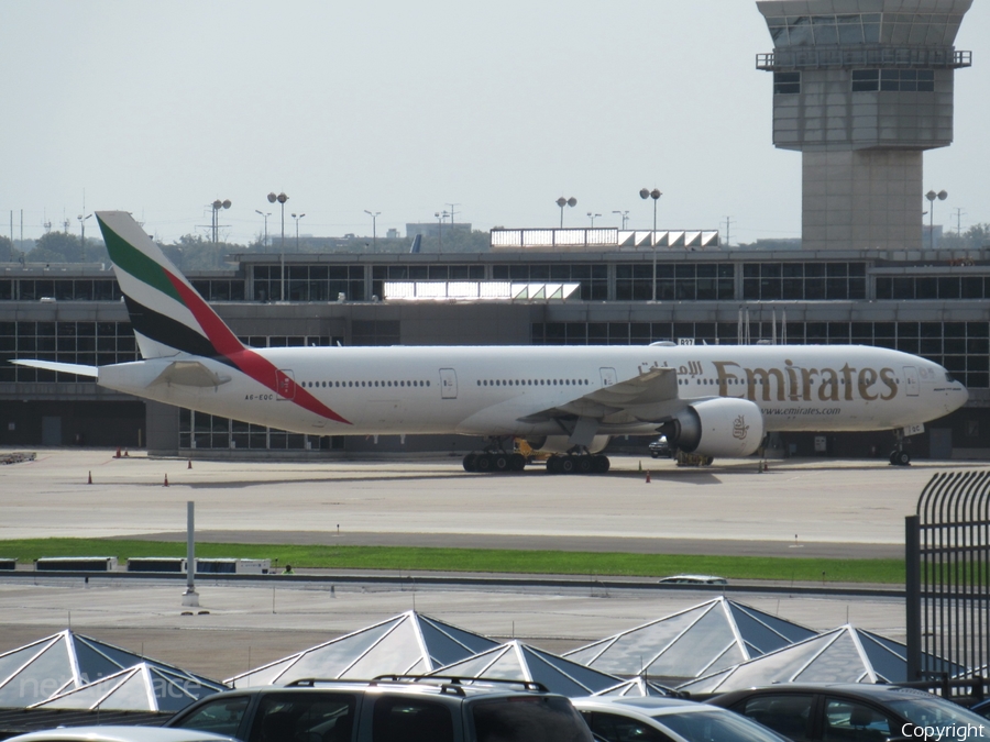 Emirates Boeing 777-31H(ER) (A6-EQC) | Photo 400489