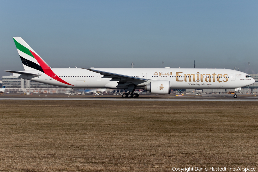Emirates Boeing 777-31H(ER) (A6-EQC) | Photo 416995