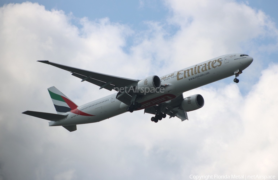 Emirates Boeing 777-31H(ER) (A6-EQD) | Photo 516251