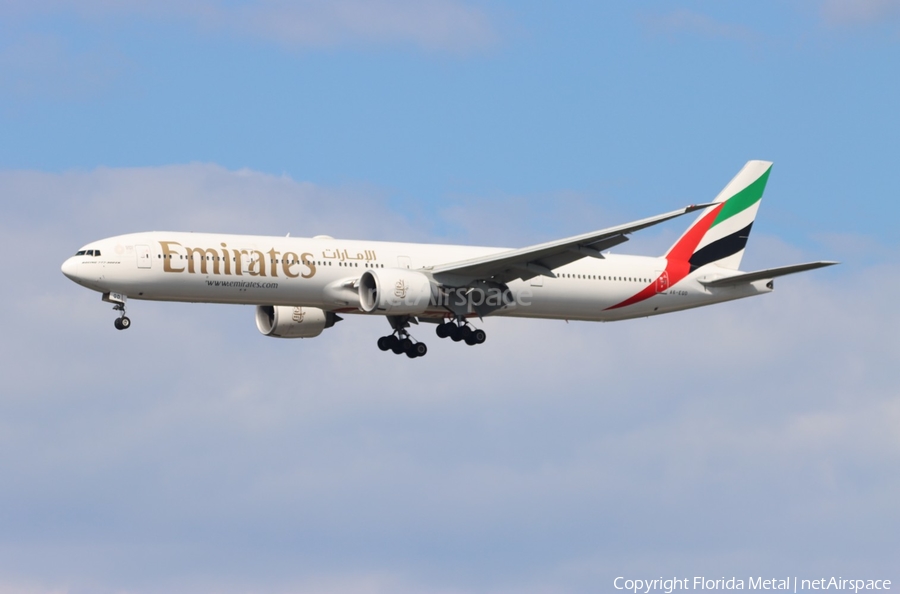 Emirates Boeing 777-31H(ER) (A6-EQD) | Photo 516252