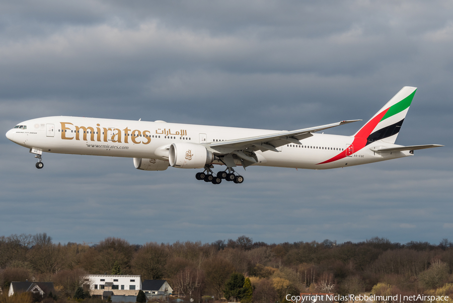 Emirates Boeing 777-31H(ER) (A6-EQE) | Photo 298647