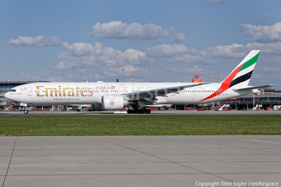 Emirates Boeing 777-31H(ER) (A6-EQG) | Photo 316028