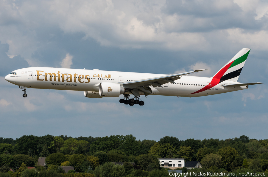 Emirates Boeing 777-31H(ER) (A6-EQG) | Photo 342936