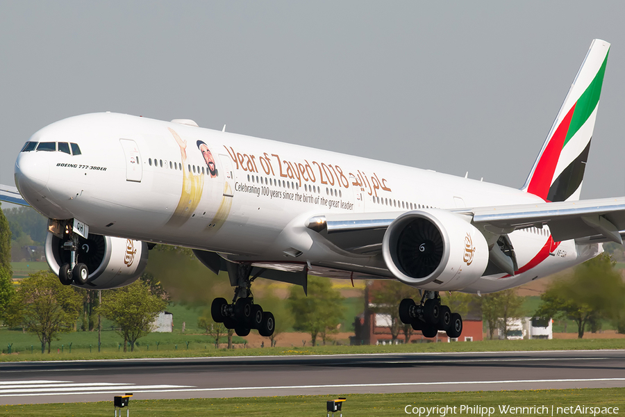 Emirates Boeing 777-31H(ER) (A6-EQH) | Photo 256879
