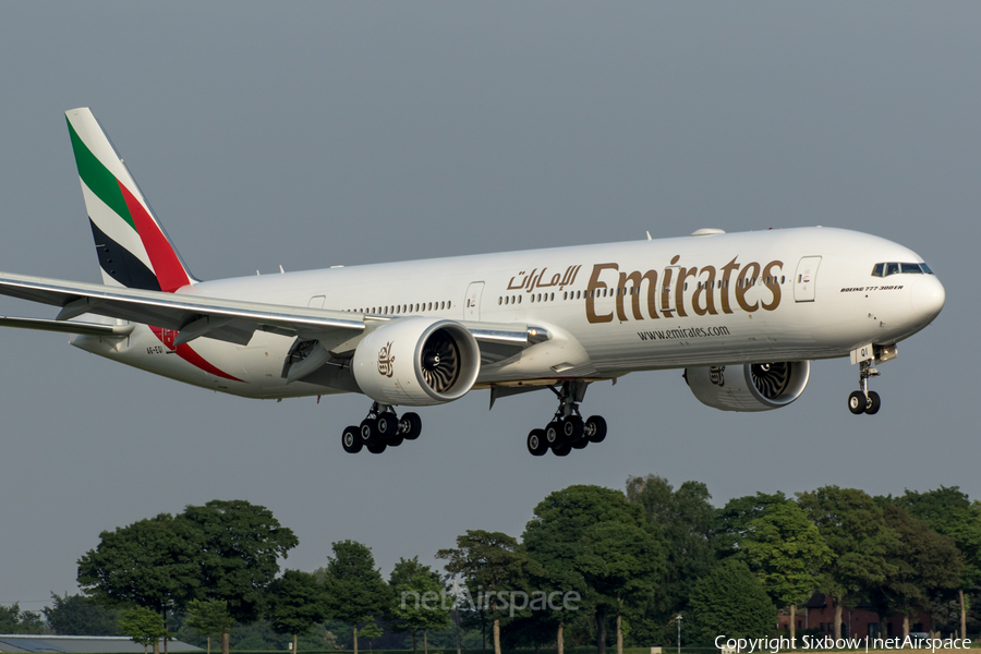 Emirates Boeing 777-31H(ER) (A6-EQI) | Photo 252880