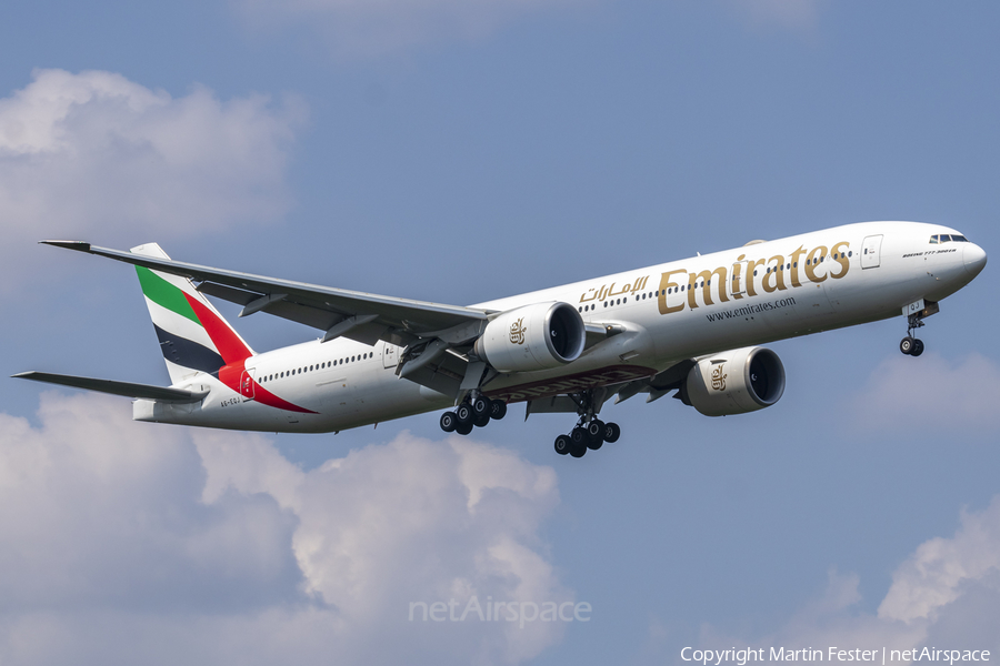 Emirates Boeing 777-31H(ER) (A6-EQJ) | Photo 468861