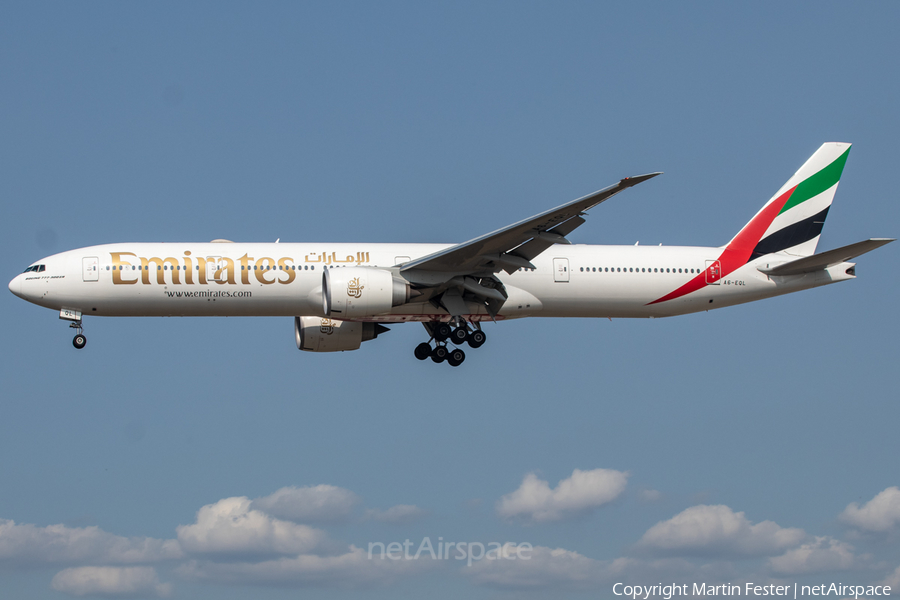 Emirates Boeing 777-31H(ER) (A6-EQL) | Photo 402439