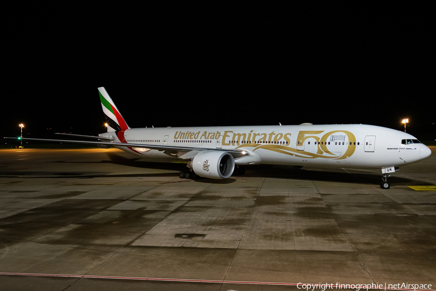 Emirates Boeing 777-31H(ER) (A6-EQM) | Photo 483164