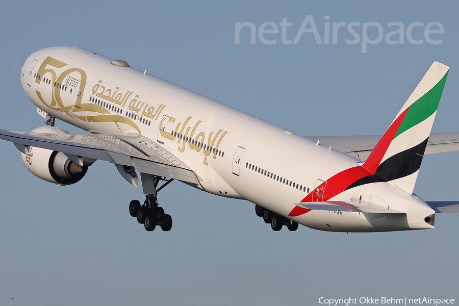 Emirates Boeing 777-31H(ER) (A6-EQM) | Photo 475248