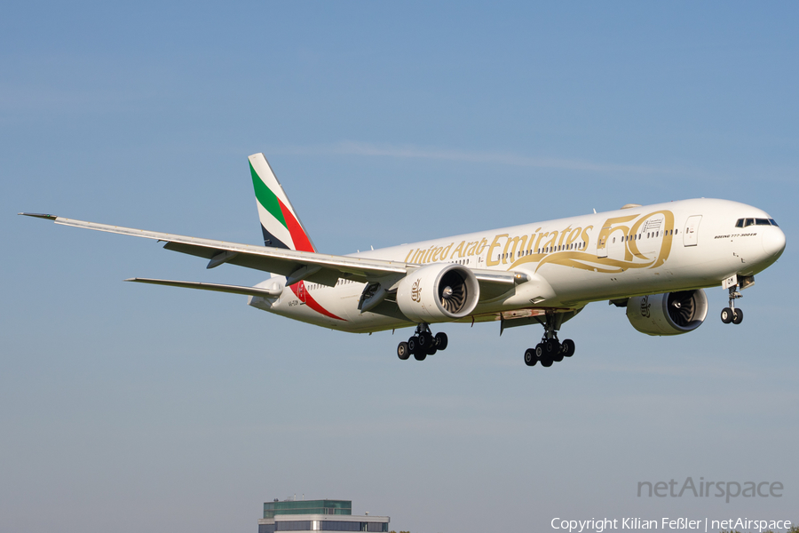 Emirates Boeing 777-31H(ER) (A6-EQM) | Photo 477264